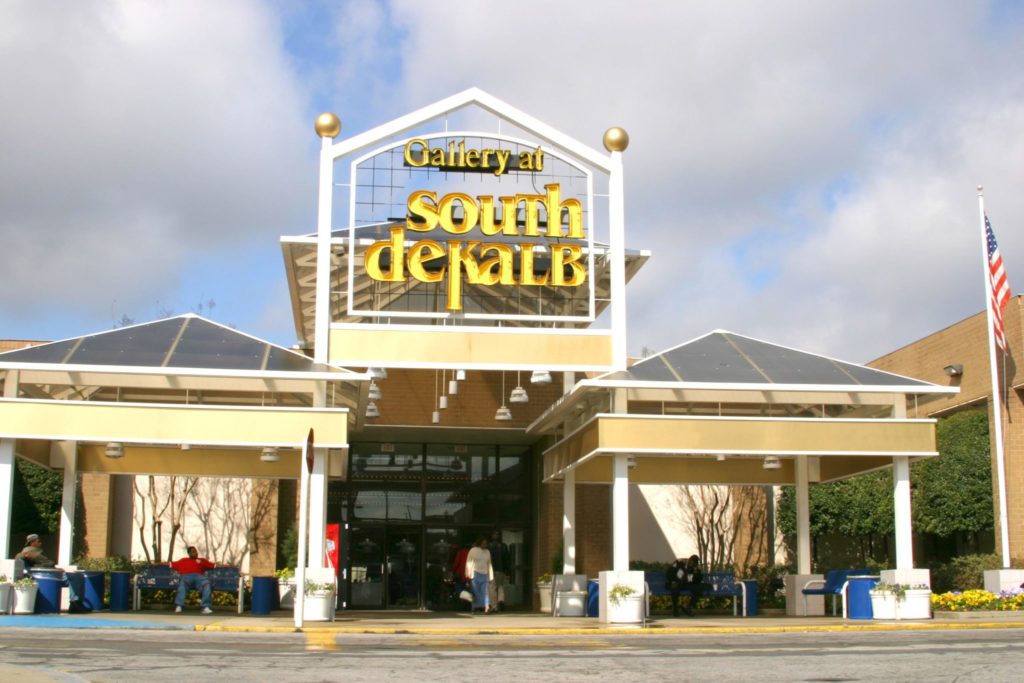 Benzino’s Crab Trap - The Gallery at South DeKalb